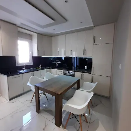 Agora Luxury Apartment 6 Loutraki  Exterior photo