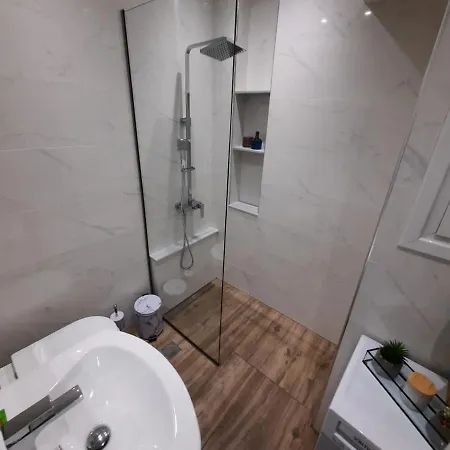 Agora Luxury Apartment 6 Loutraki  Exterior photo